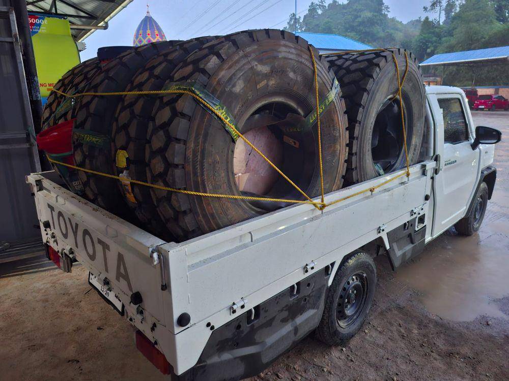 Toyota Hilux Rangga jadi pilihan angkutan niaga bagi pengusaha di Sulawesi. (Dok. Kalla Toyota)