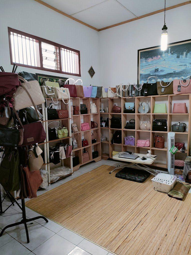 koleksi tas di baglovers.id (google.com/Ficky Adja)