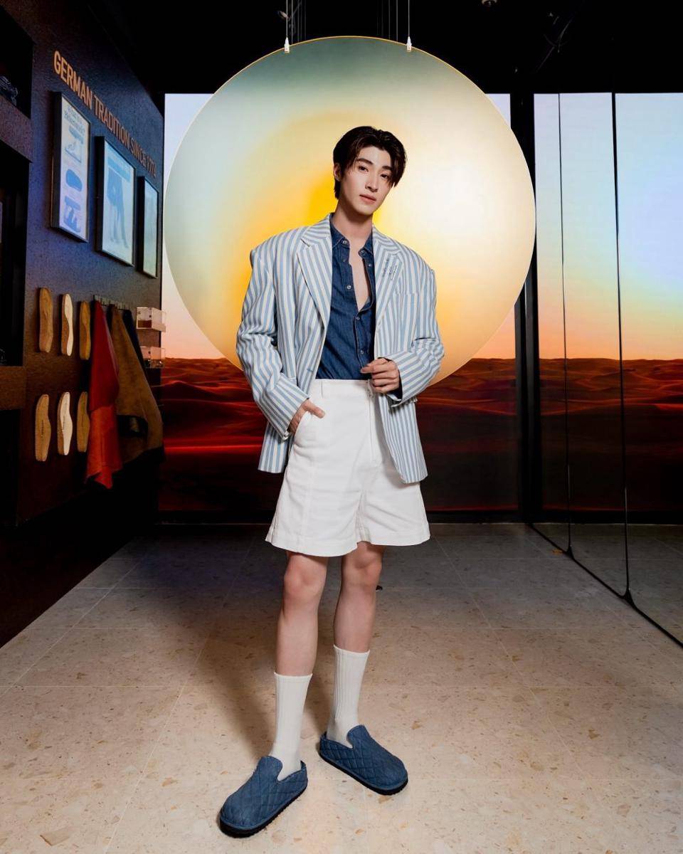 styling blazer ala Blue Pongtiwat (Instagram.com/blue_pongtiwat)