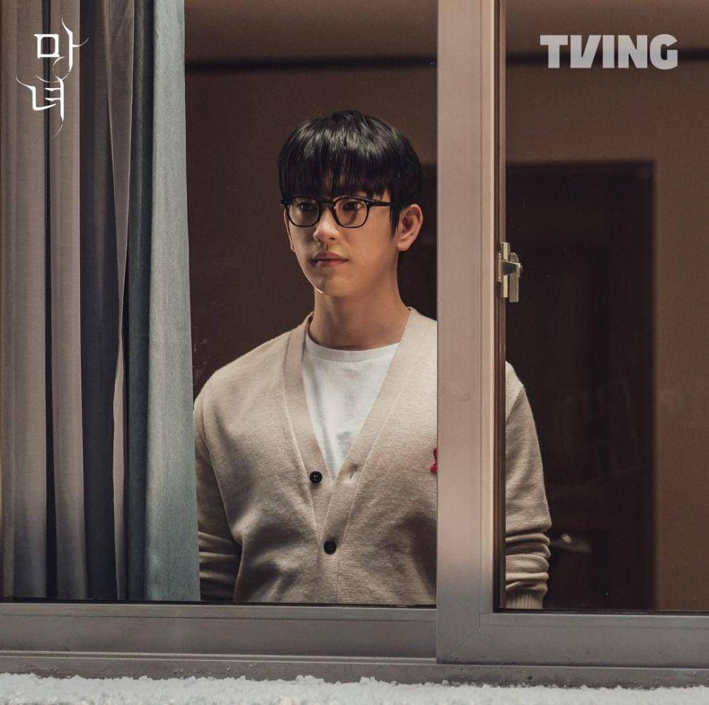 Park Jin Young di drama The Witch (instagram.com/tving.official)