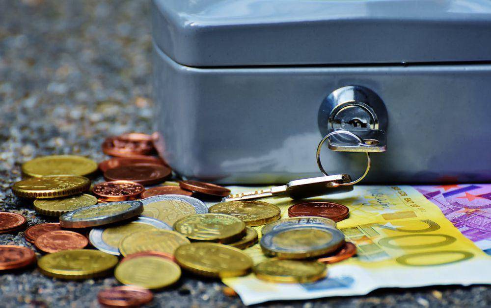 ilustrasi menyimpan barang berharga di tempat aman (pexels.com/Pixabay)