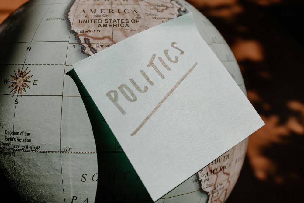 ilustrasi politik (pexels.com/Tara Winstead)
