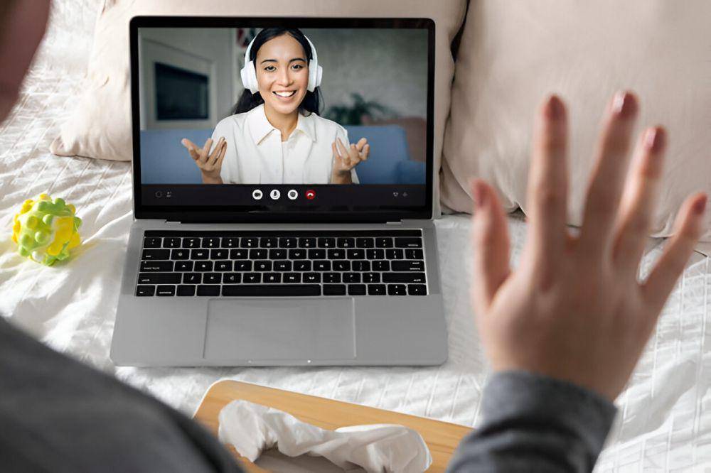 ilustrasi pasangan melakukan video call (freepik.com/freepik)