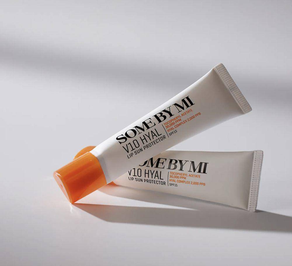 SOME BY MI V10 Hyal Lip Sun Protector Clear (oliveyoung.com)