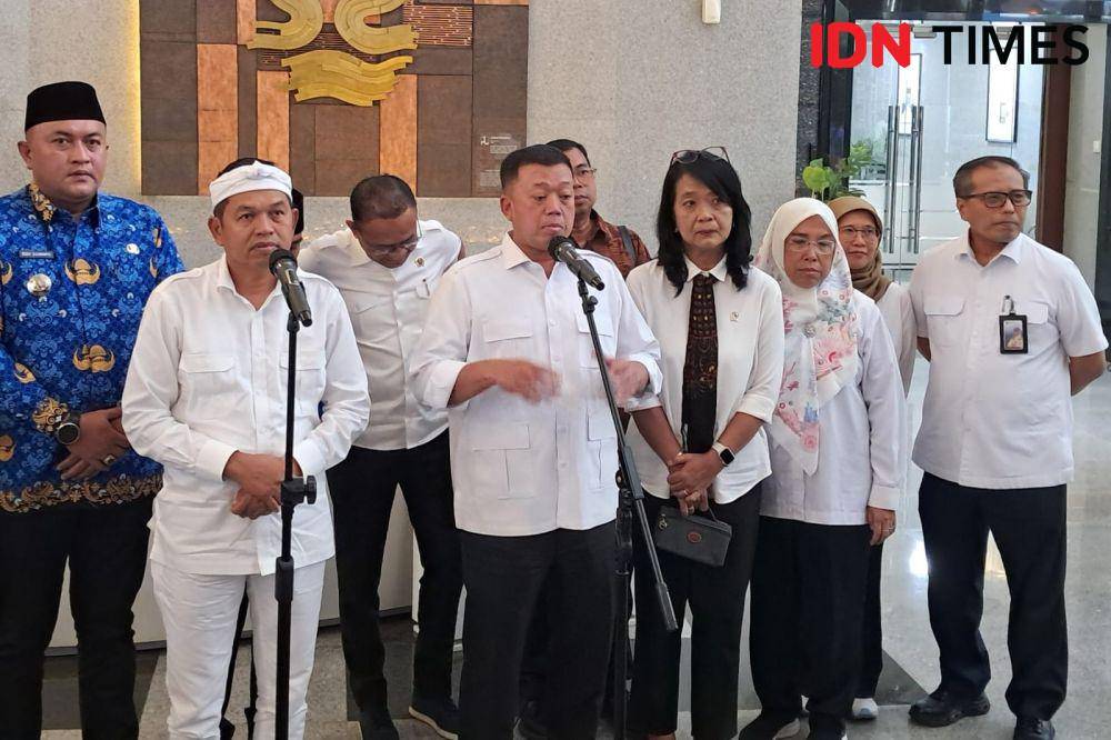 Menteri ATR/BPN, Nusron Wahid dalam konferensi pers di Kantor Kementerian PU, Jakarta, Senin (17/3/2025). (IDN Times/Trio Hamdani)