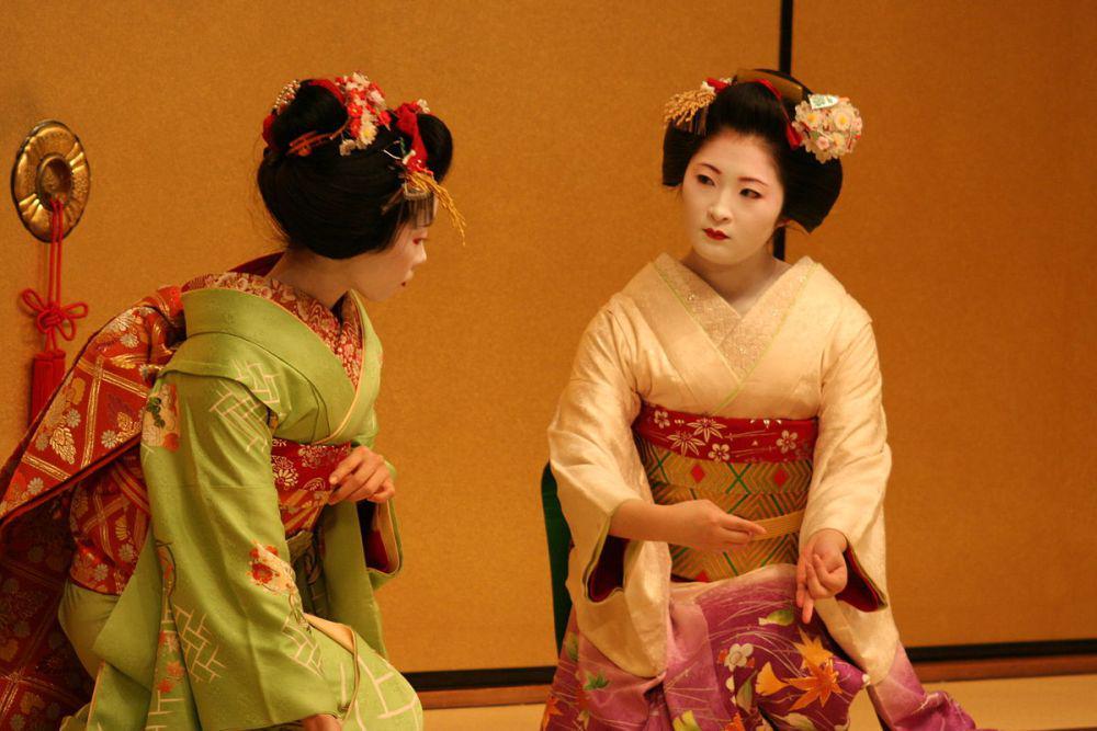 8 Istilah Bahasa Jepang Berawalan Huruf G yang Masuk KBBI, Ada Geisha