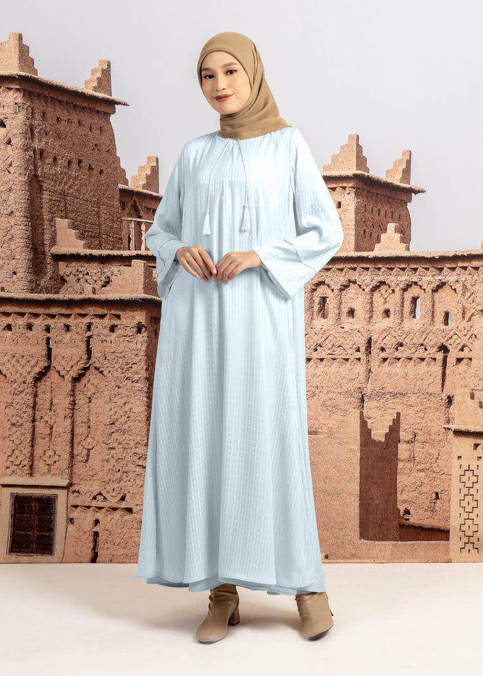 rekomendasi gamis silk untuk Lebaran 2025 (dok. Elzatta)