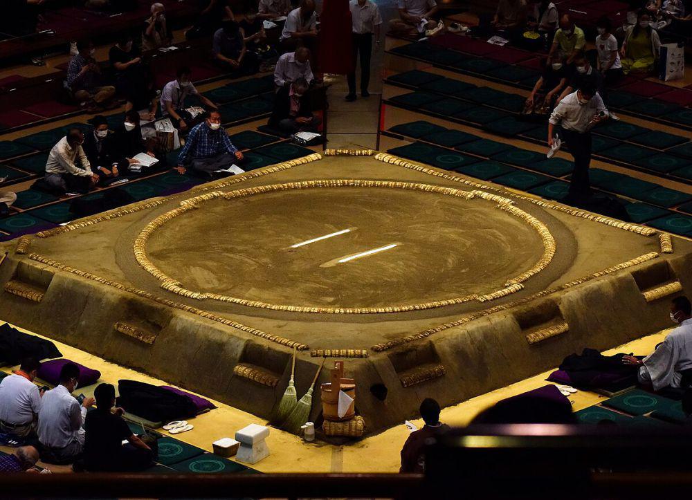 ilustrasi dohyo (commons.wikimedia.org/Alek 龍道家)