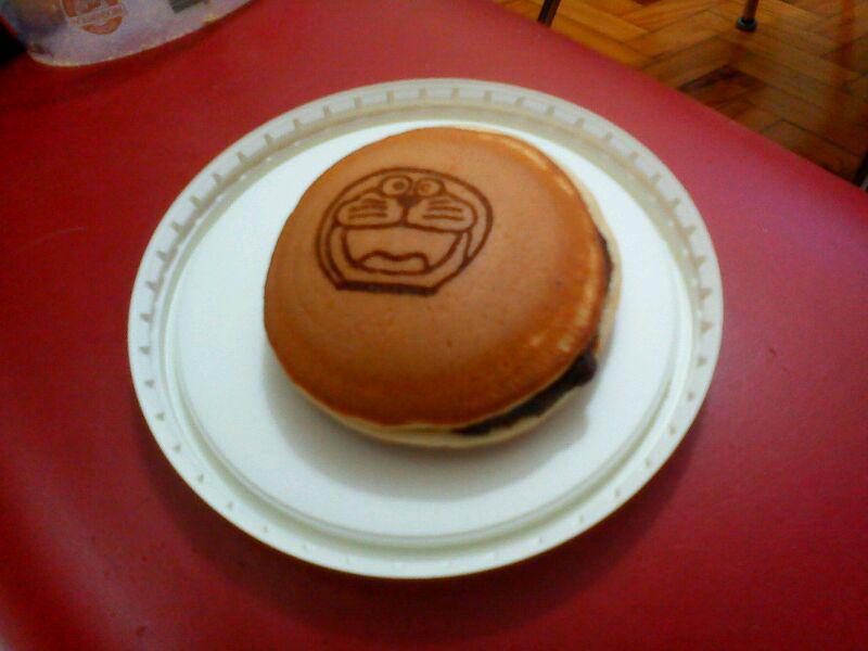 ilustrasi dorayaki (commons.wikimedia.org/Wagner Tamanaha from Sao Paulo, Brazil)