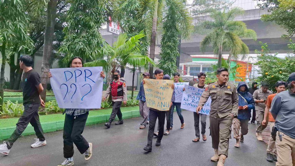 Demo di DPRD Makassar, Desak Kejelasan Kasus Dugaan Asusila Legislator
