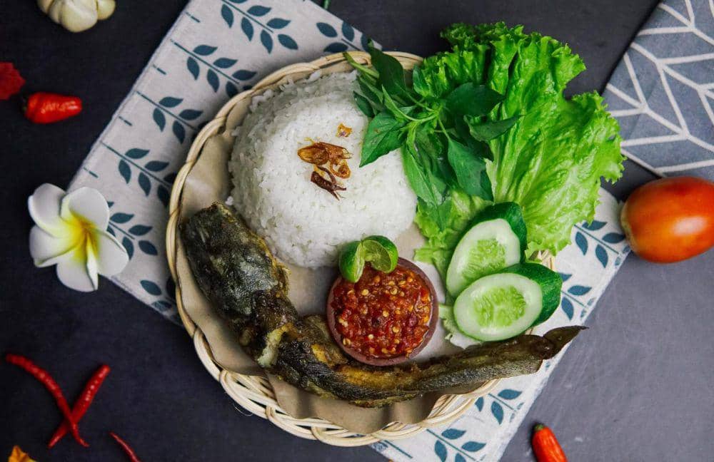 10 Resep Sambal Pecel Lele yang Pedasnya Mantap, Nagih!