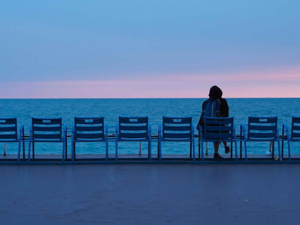 5 Cara Mengatasi FOPO, Jangan Overthinking Terus!