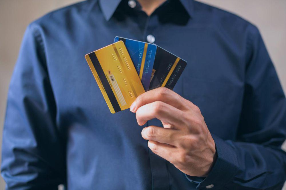 Dapat Gaji 13? Hindari 5 Kesalahan yang Bikin Dompet Kering