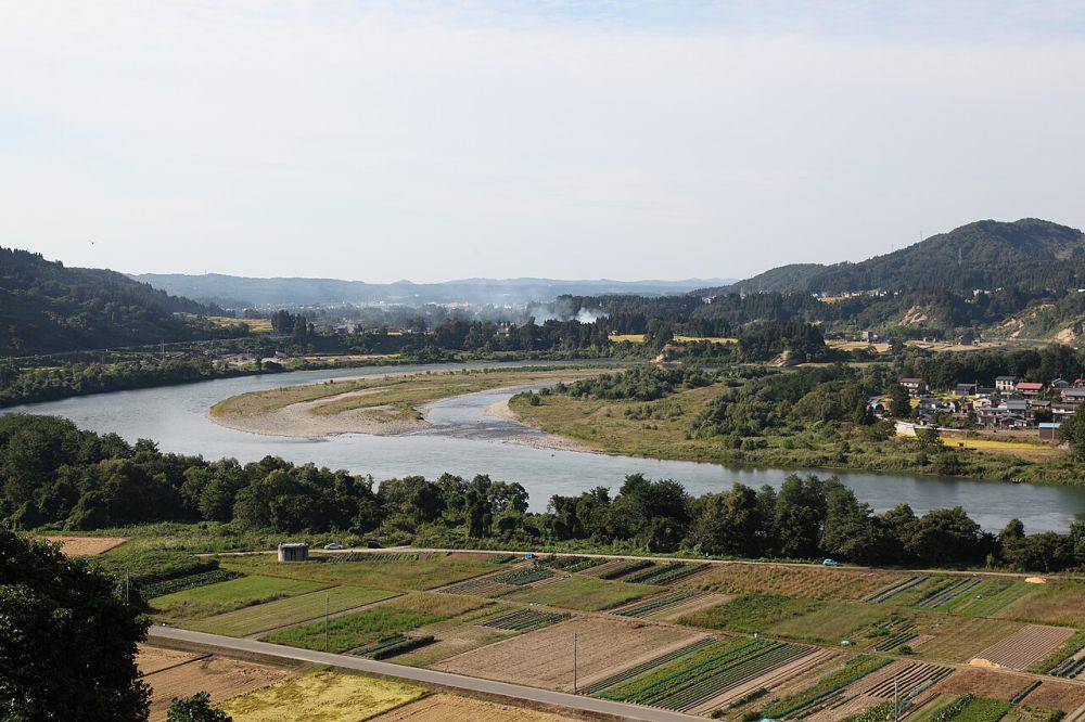 Sungai Shinano dari Echigo kawaguchi (commons.wikimedia.org/wakanmuri)