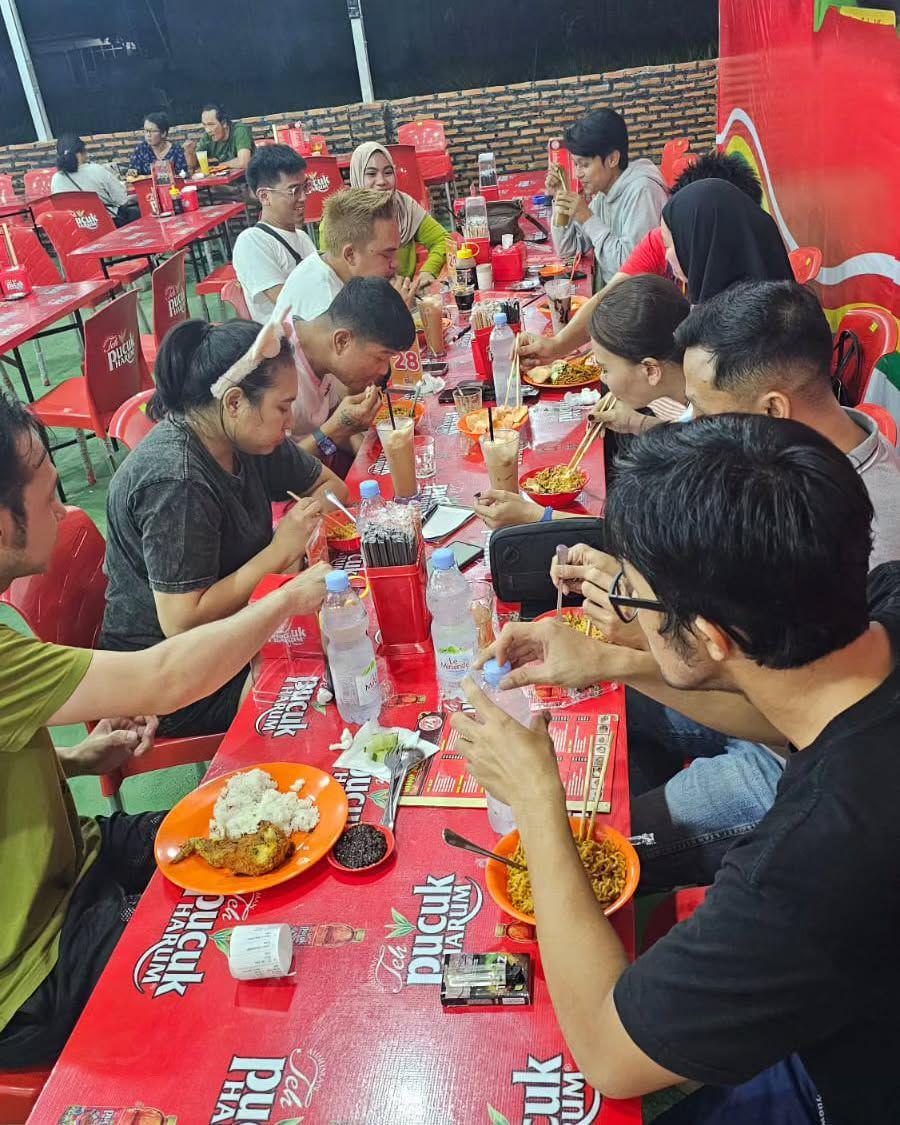 Warkop Es Agam Buka 24 Jam, Cocok untuk Sahur On The Road
