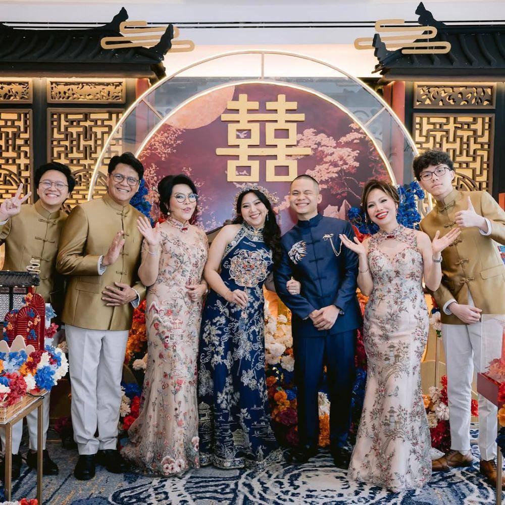 Gaya Sangjit Natasha dan Cellos. (instagram.com/natashaput)