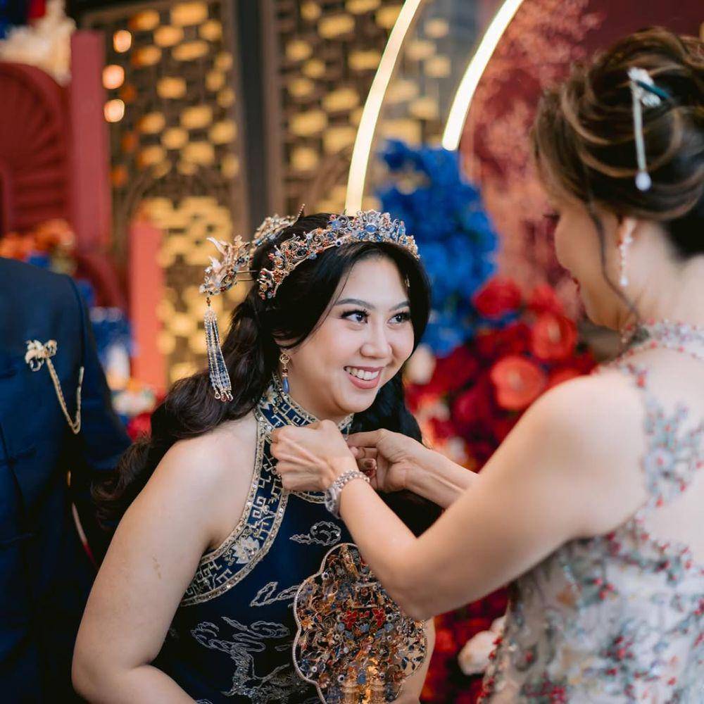Gaya Sangjit Natasha dan Cellos. (instagram.com/natashaput)
