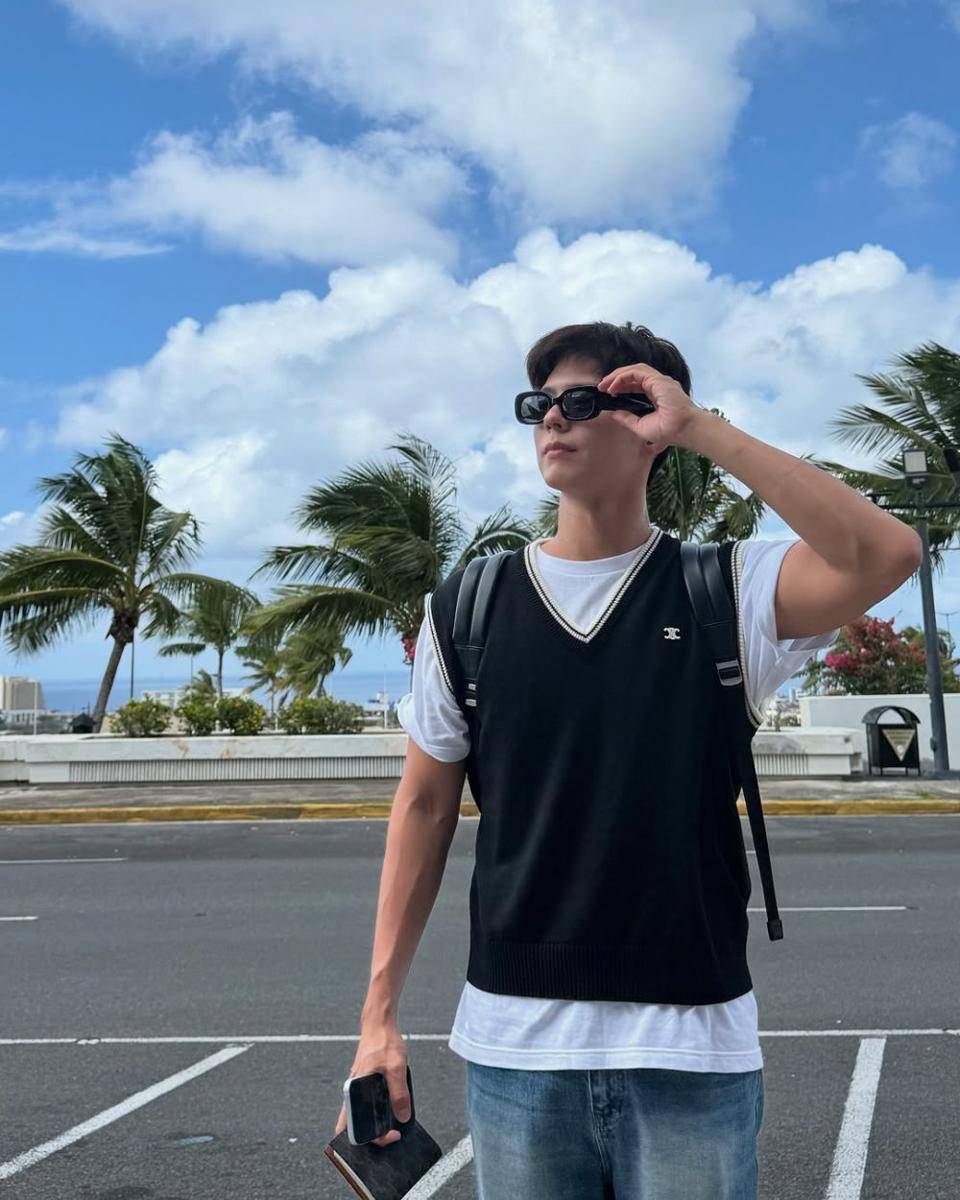 Inspirasi outer ala Park Bo Gum (instagram.com/bogummy)