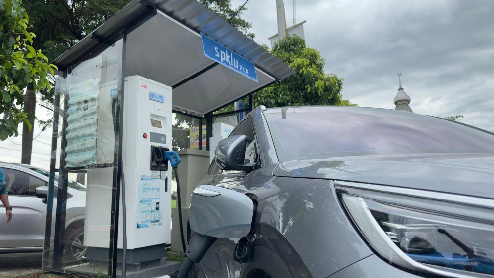 Mobil Listrik Naik 5 Kali Lipat saat Mudik, 3.558 SPKLU Standby