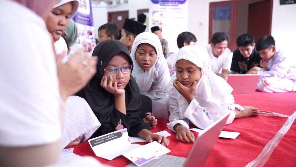 Suasana ulang tahun LearningRoom di panti asuhan (Dok.LearningRoom)