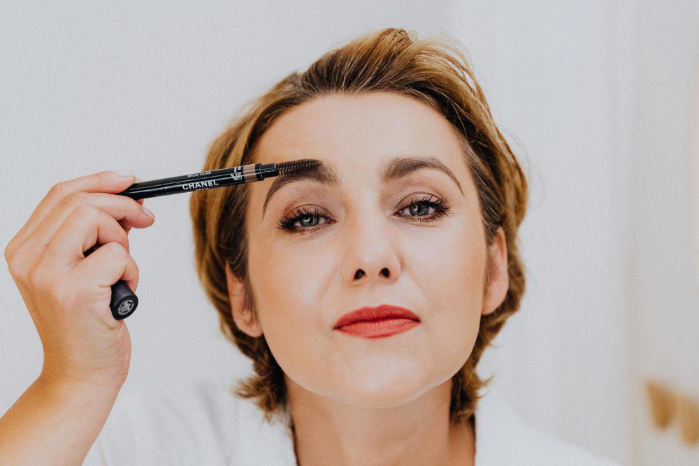 Apa Itu Powder Brows? Simak Pengertian hingga Prosesnya!