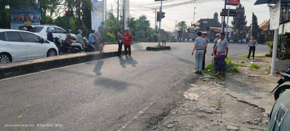 Lokasi kecelakaan antara ambulans dengan sepeda motor di Tabanan (Dok.IDN Times/Istimewa)