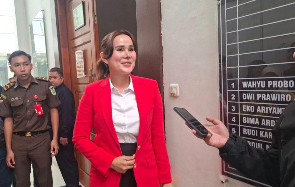 Isa Zega saat menjalani sidang di PN Kepanjen. (IDN Times/Rizal Adhi Pratama)