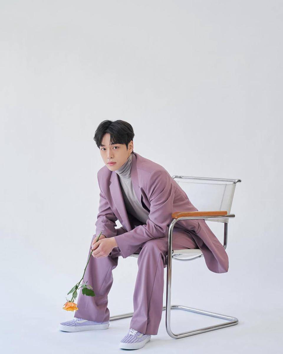 potret Kang You Seok (instagram.com/youseok_)