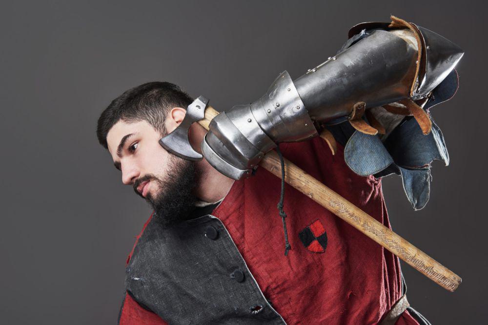 8 Ide Potongan Rambut Gaya Spartan Pria, Klasik dan Manly!