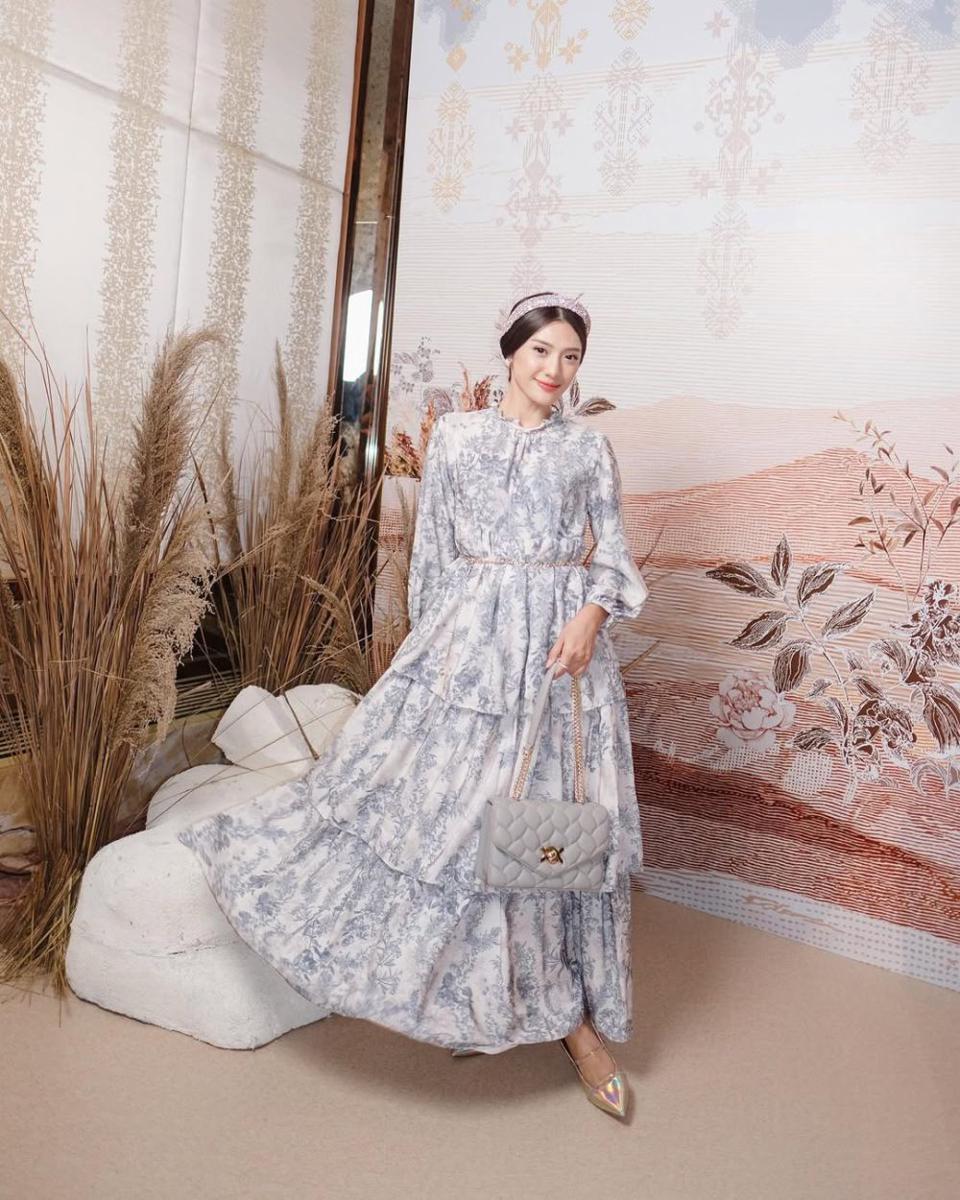 inspirasi baju modest untuk Lebaran ala Anissa Aziza (instagram.com/anissaaziza)