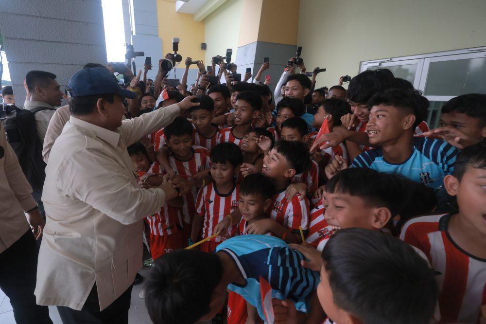 Bertemu Langsung dengan Prabowo, Begini Kesan Anak-anak di Sidoarjo