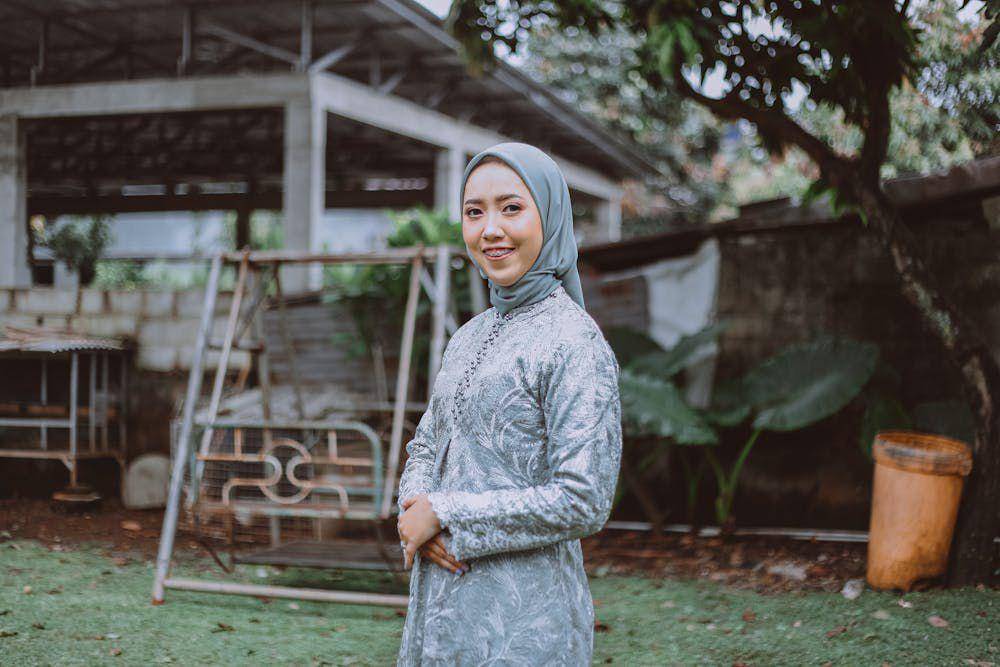 ilustrasi dress kondangan (pexels.com/Sultan Basmallah)