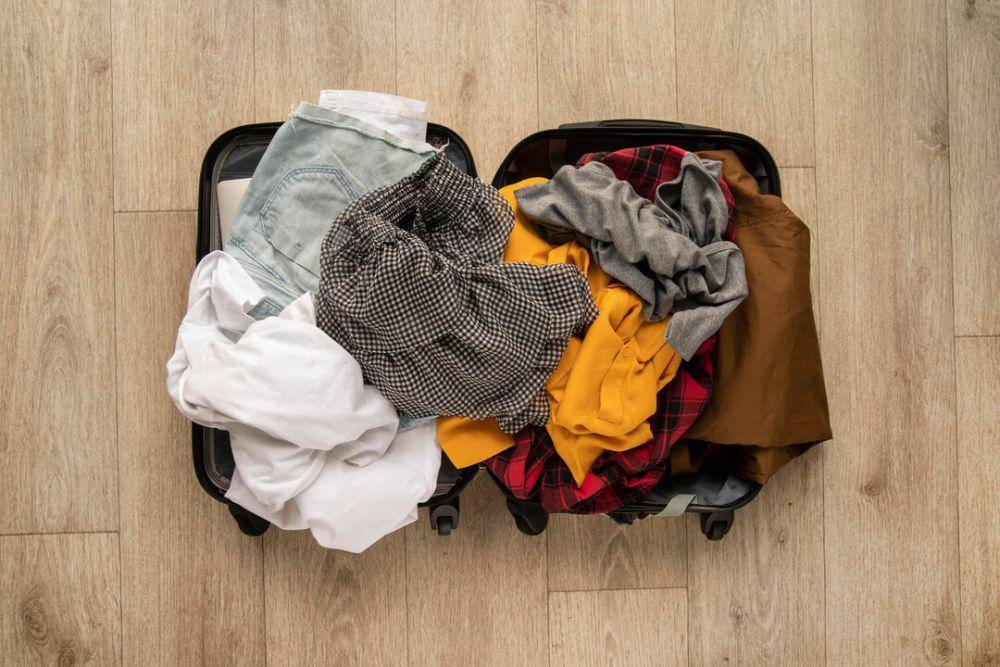 Ilustrasi overpacking (freepik.com/freepik)