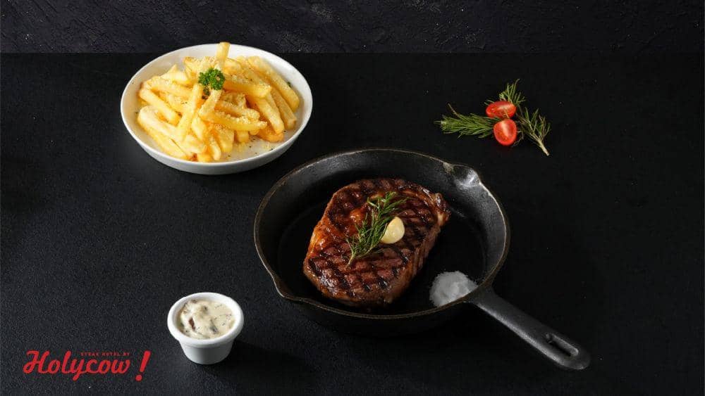 Ulang Tahun, Banyak Promo dan Menu Spesial di Steak Hotel by HOLYCOW!