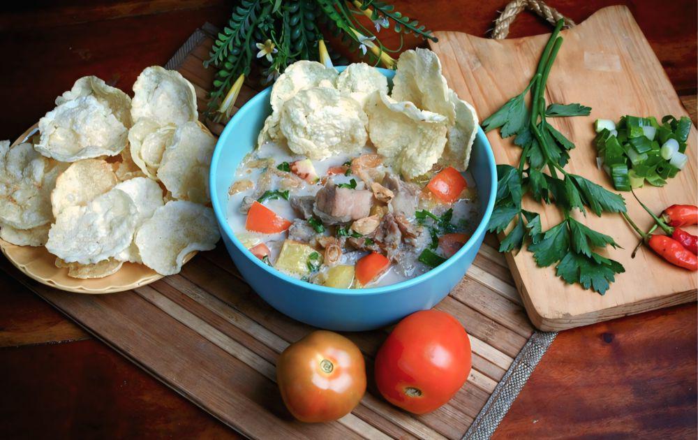5 Tempat Makan Soto Enak di Blok M, Kuahnya Sedap!