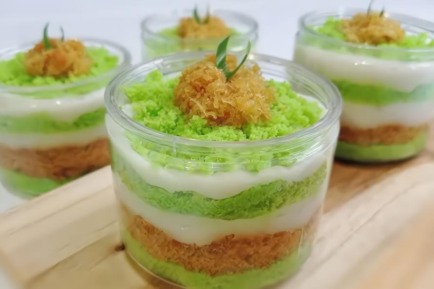 Resep Klepon Cake in a Jar, Jajanan Tradional yang Kekinian!