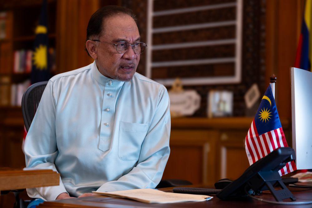 Melegenda, PM Malaysia Anwar Ibrahim Kenang Pesona Titiek Puspa