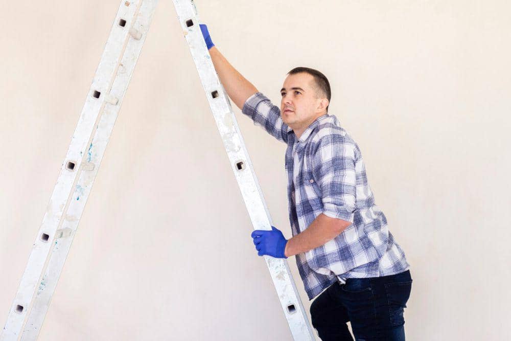 ilustrasi tangga lipat (freepik.com/freepik)