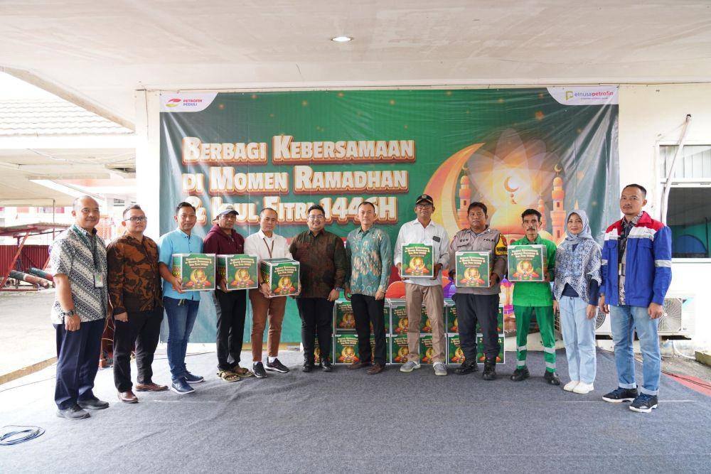 Elnusa Petrofin (EPN), anak usaha PT Elnusa Tbk (ELSA) salurkan total 10.872 paket sembako. (dok EPN)