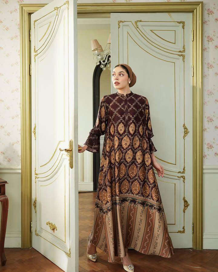 rekomendasi gamis etnik Lebaran 2025 (instagram.com/heaven_lights)