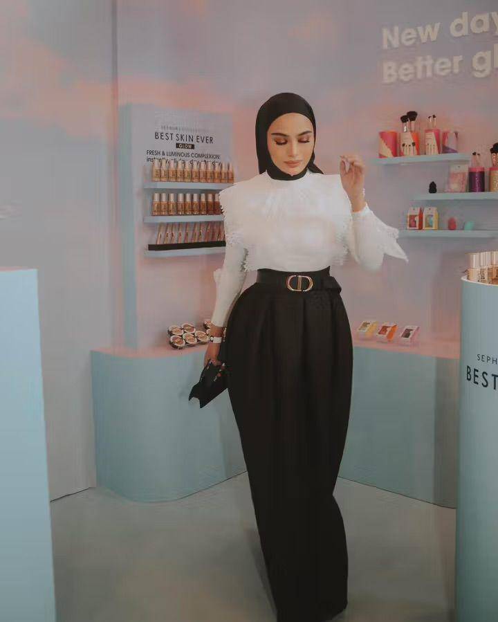 potret ide outfit hijab yang elegan ala Kilafairy (instagram.com/kilafairyofficial)