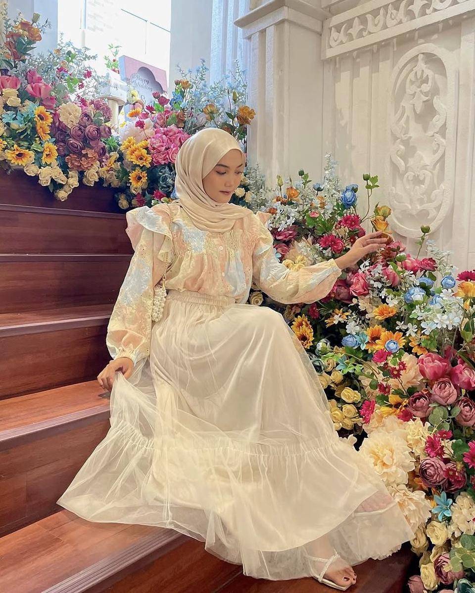 potret ide outfit hijab bergaya vintage ala Diva Syifa (instagram.com/divasyifa)