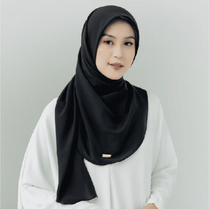 jilbab wanita (shopee.co.id/Lozy Hijab Official Shop)