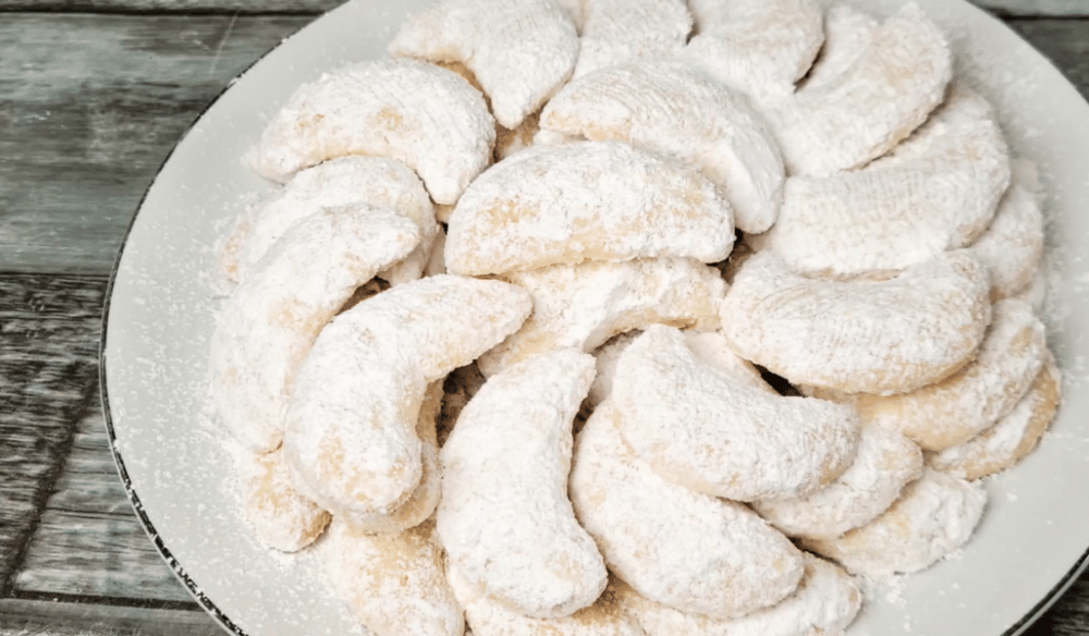 ilustrasi kue putri salju (youtube.com/Snow White Cookies)