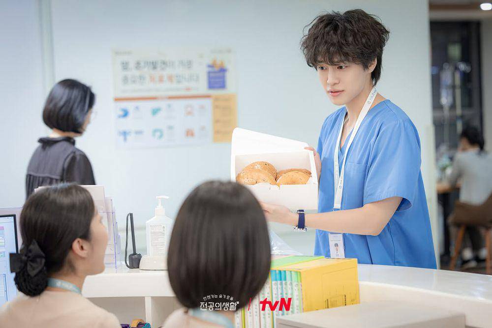 still cut Resident Playbook (dok.tvN/Resident Playbook)