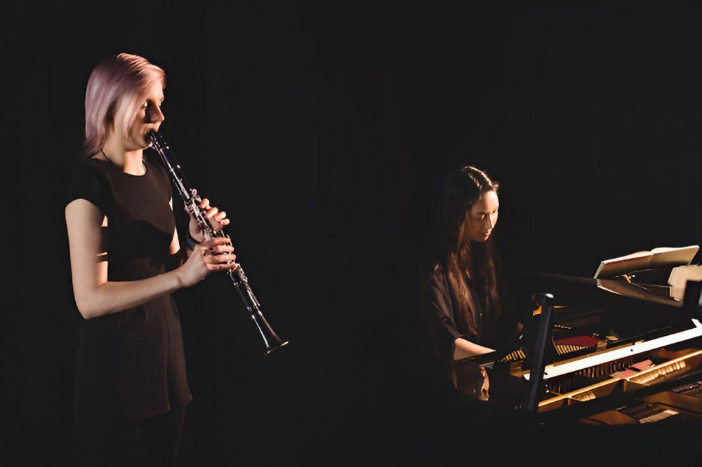 ilustrasi konser orkestra (freepik.com/wavebreakmedia_micro)