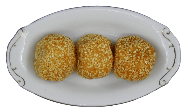 Onde-onde, makanan khas Jawa Timur dari ketan. Pixabay/jaymanzel