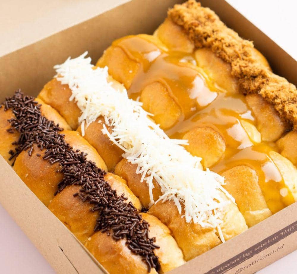 Menu Cake Roti Romi Tempat Beli Oleh-oleh di Jakarta | IDN Times