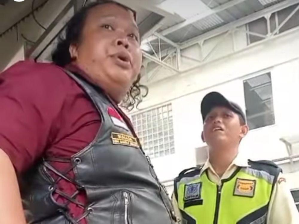 Viral, Ormas di Bekasi Paksa Minta THR hingga Ancam Tutup Jalan