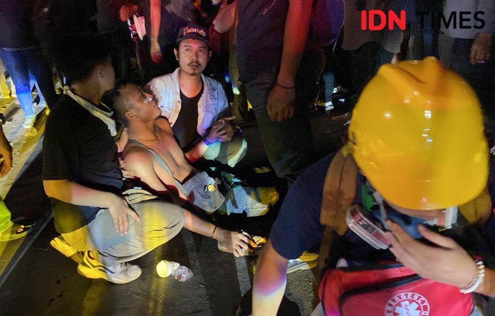 2 Orang Patah Kaki dari Massa Aksi Demo Tolak RUU TNI